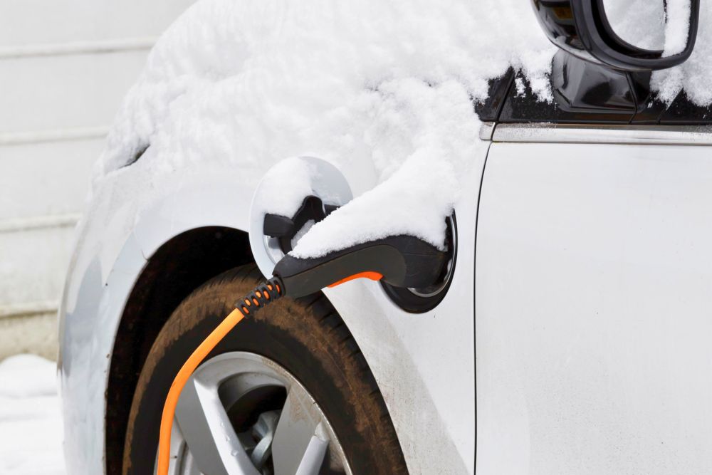 Do EVs lose range in the winter?